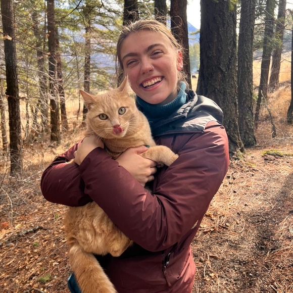 Meet your Posher, Lynn - Picture 1 of 1